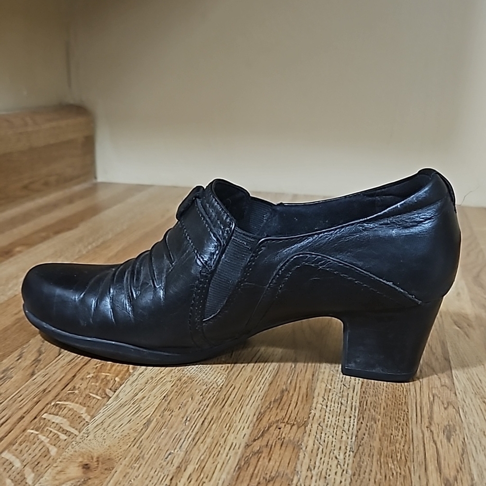Clark's Artisan Short Slip On Booties Shoes 7.5W - Picture 7 of 16